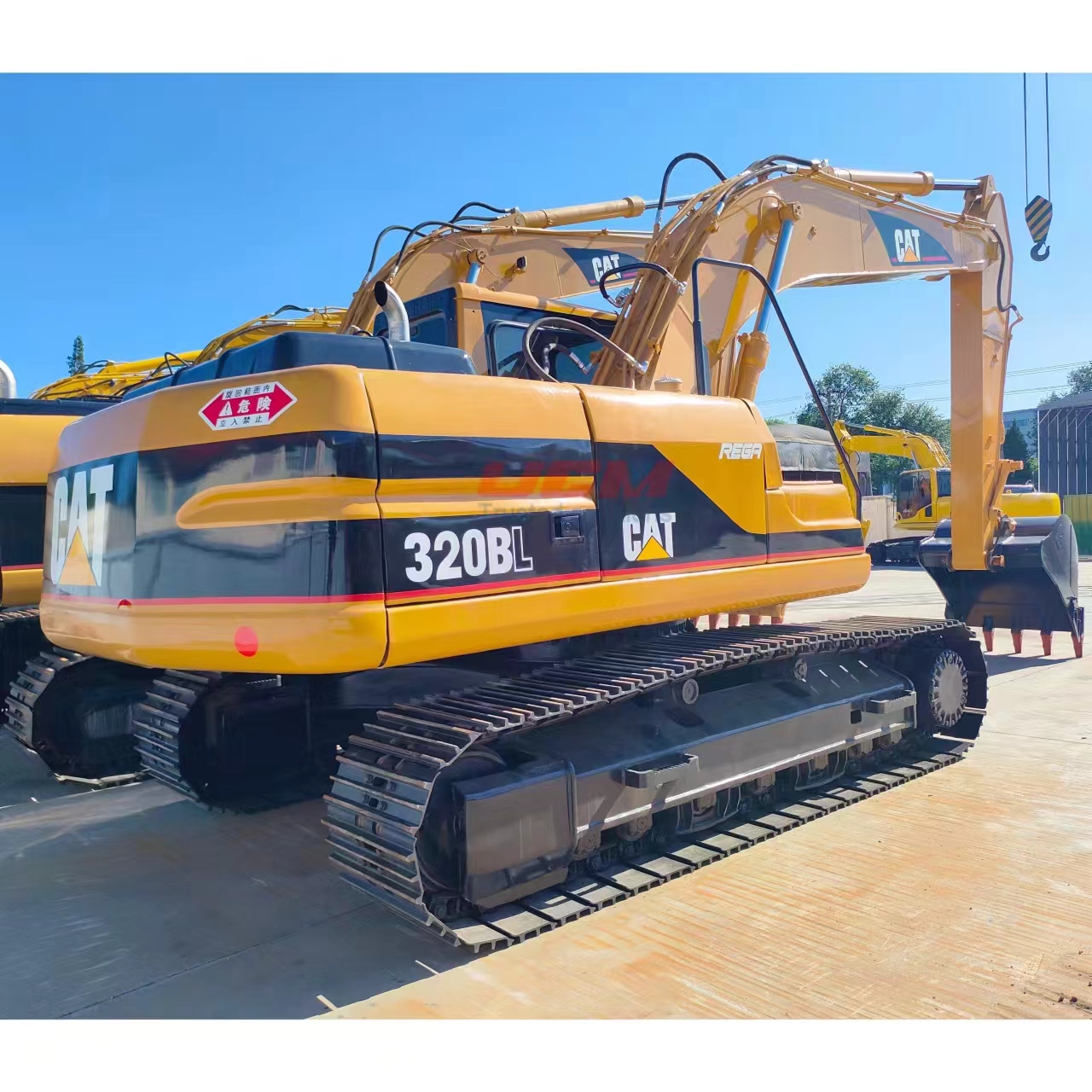 Used  Excavator Caterpillar 320BL
